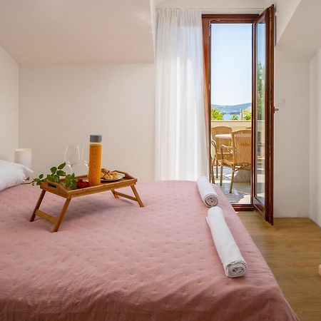 Вилла Lusi House Свети-Филип-и-Яков Экстерьер фото