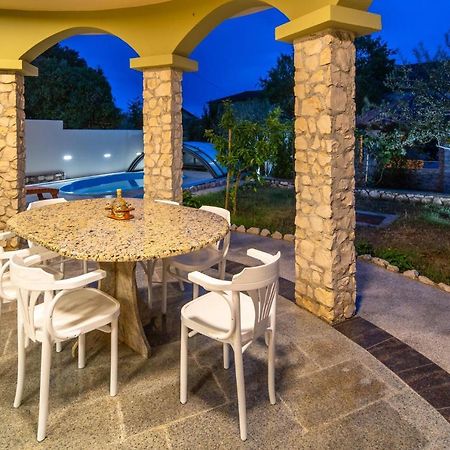 Вилла Lusi House Свети-Филип-и-Яков Экстерьер фото
