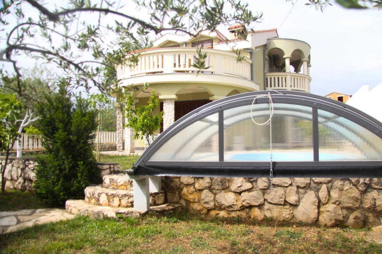 Вилла Lusi House Свети-Филип-и-Яков Экстерьер фото
