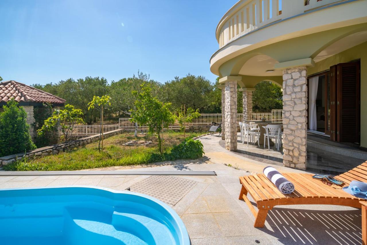 Вилла Lusi House Свети-Филип-и-Яков Экстерьер фото