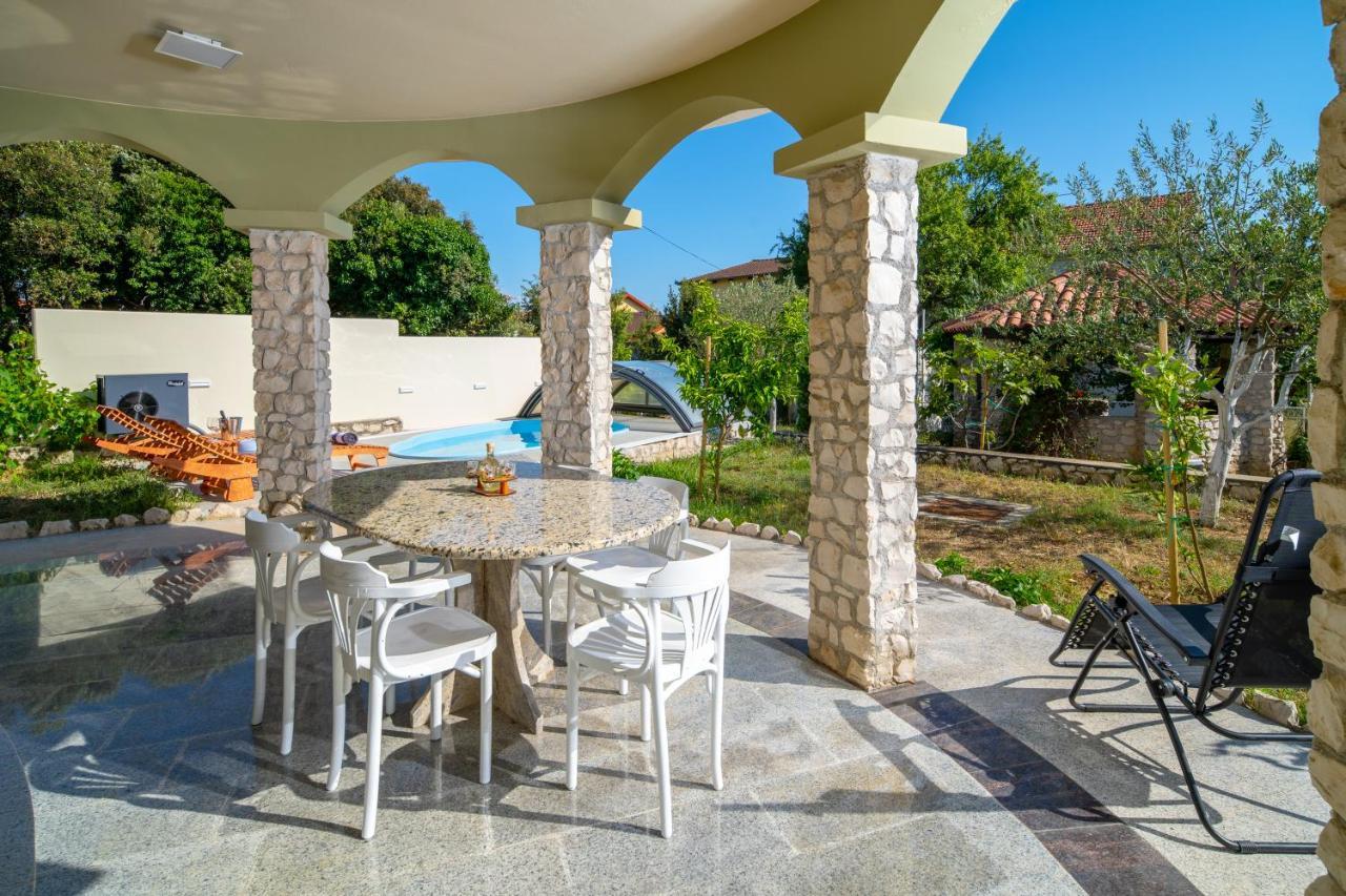 Вилла Lusi House Свети-Филип-и-Яков Экстерьер фото