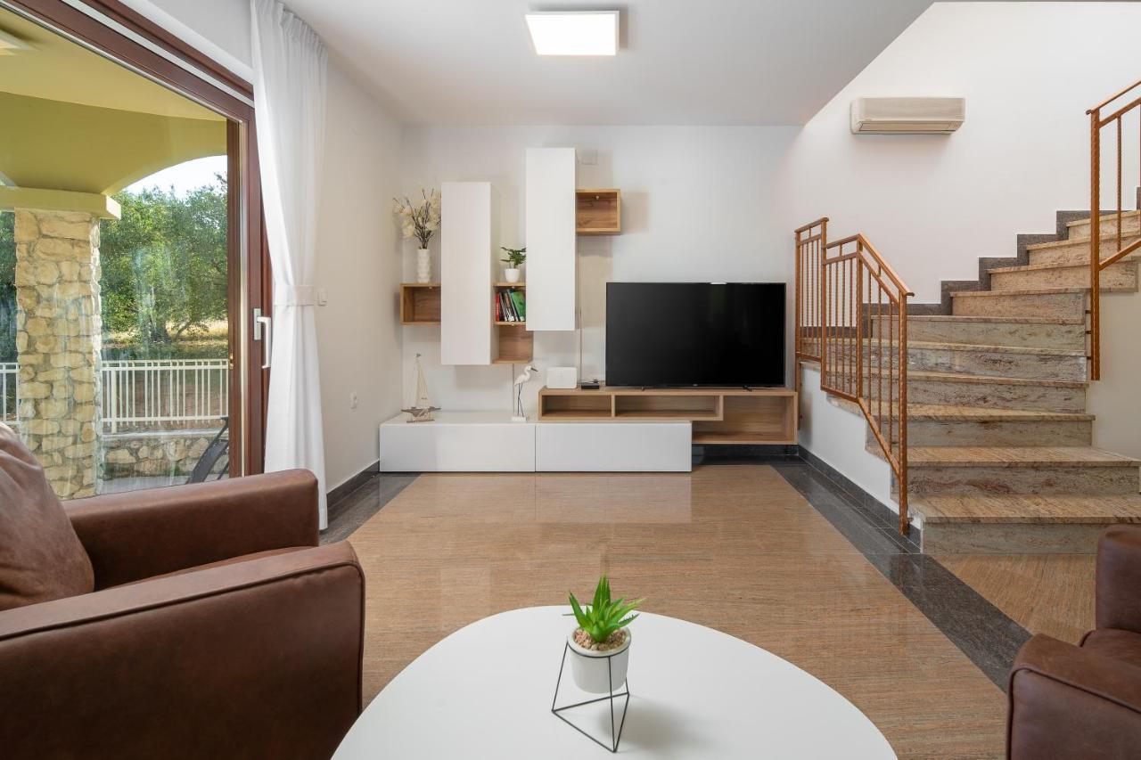 Вилла Lusi House Свети-Филип-и-Яков Экстерьер фото