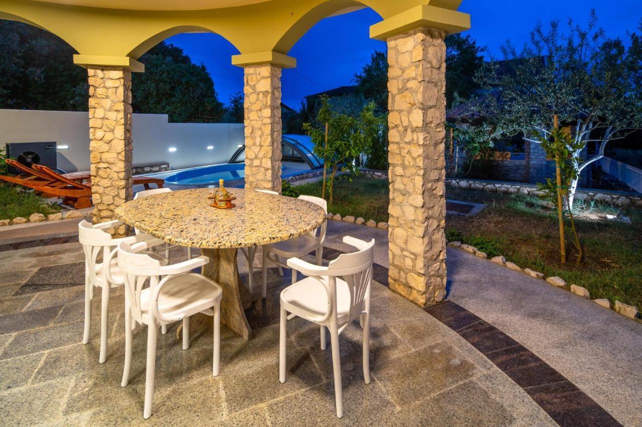 Вилла Lusi House Свети-Филип-и-Яков Экстерьер фото